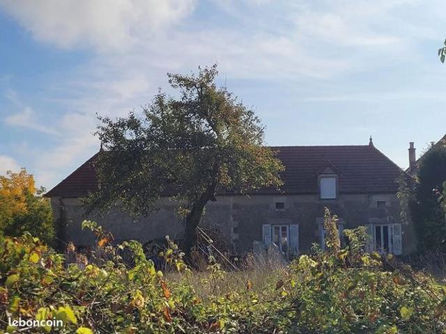 Maison vente à Vichy, Saulcet
