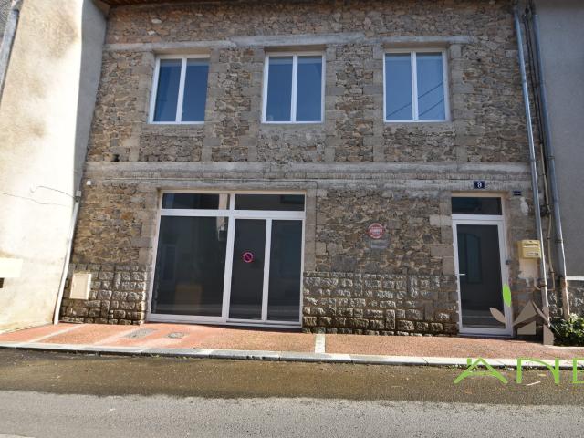 Maison vente à Nontron, Piégut-pluviers