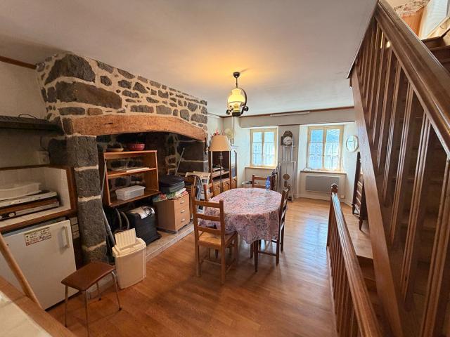 Maison vente à Saint-Flour, Pierrefort