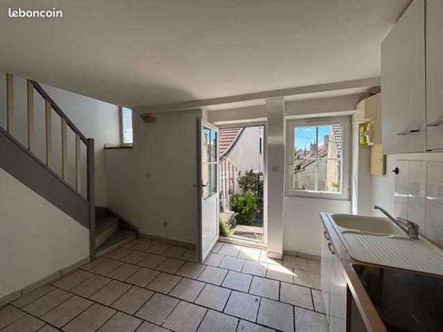 Maison vente à Cosne-Cours-sur-Loire, La Charité-sur-loire