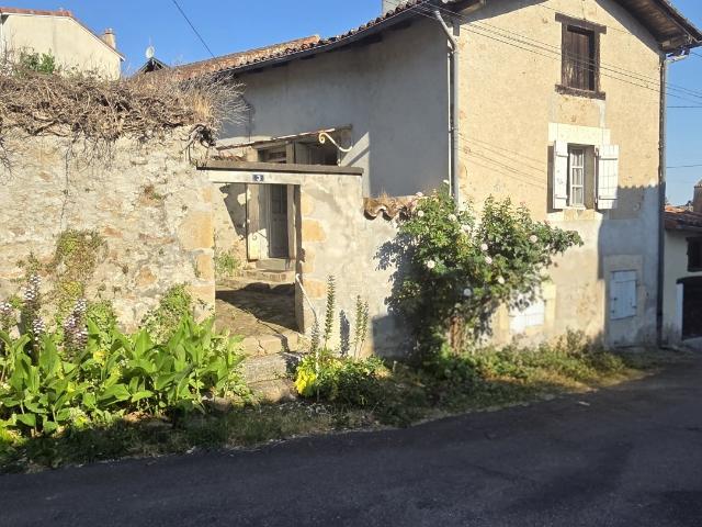 Maison vente à Singaraud, Chabanais