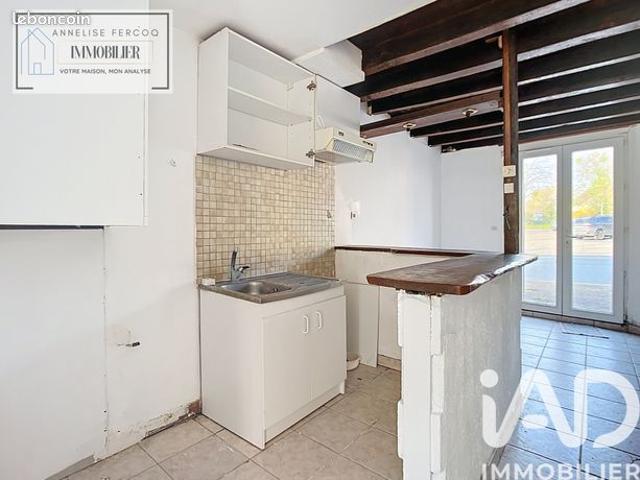 Maison vente à Saint-Amand-Montrond, Cours-les-barres