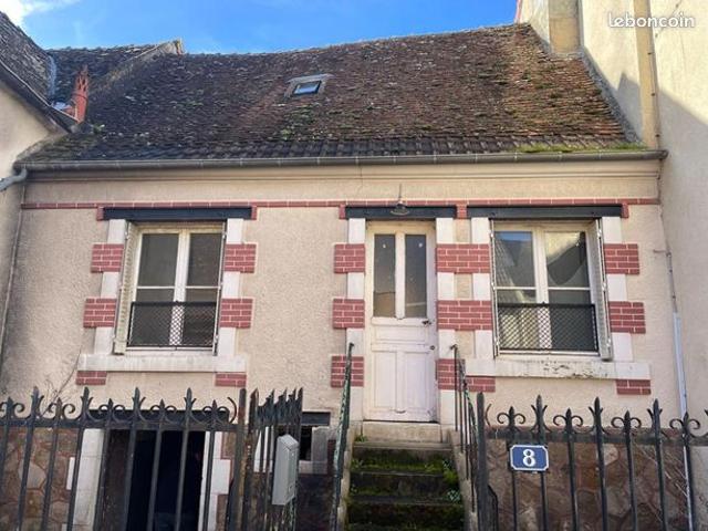 Maison vente à Saint-Amand-Montrond, Châteaumeillant