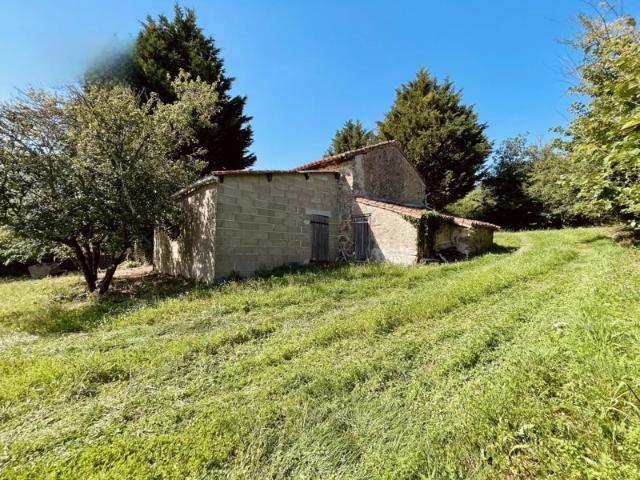 Maison vente à Montmorillon, Availles-limouzine