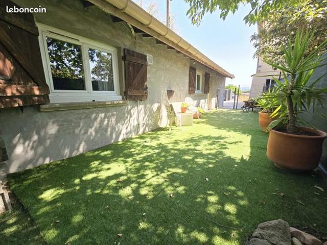 Maison vente à Saint-quentin-la-poterie