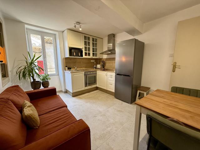 Maison vente à Nîmes, Moulézan