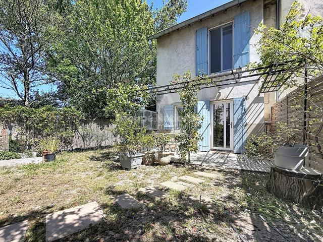 Maison vente à Arles, Noves