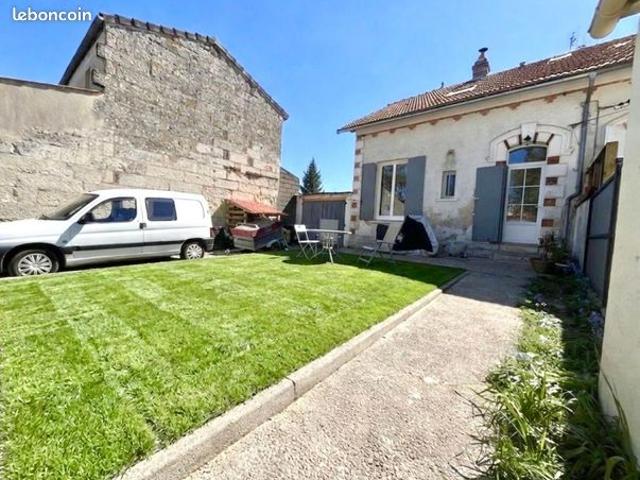 Maison vente à Saintes