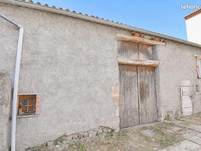 Maison vente à Riom, Yssac-la-tourette