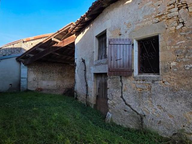 Maison vente à Saint-Claud, Charente