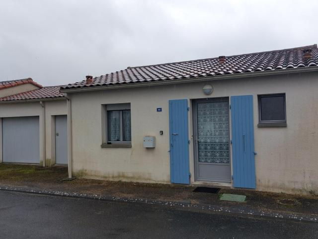 Maison vente à Niort, Chef-boutonne