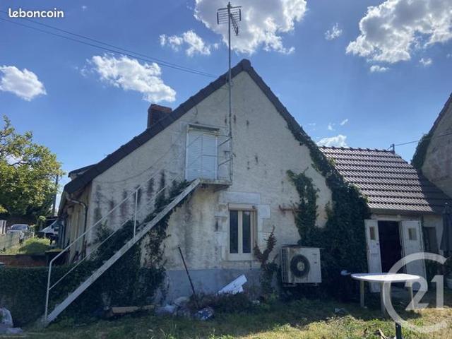 Maison vente à Saint-Pierre-le-Moûtier, Nièvre