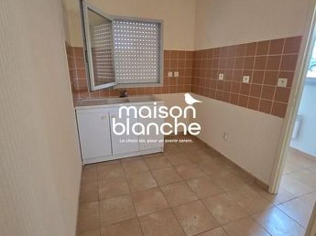 Maison vente à Saint-Jean-d'Angély, Charente-Maritime
