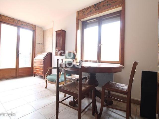 Maison vente à Melun, Coubert