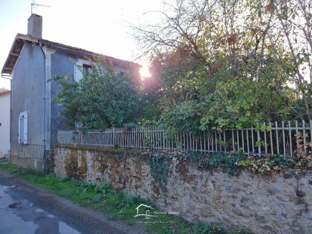 Maison vente à Parthenay, Saint-germier