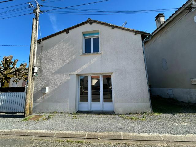 Maison location à Montmorillon, Civray