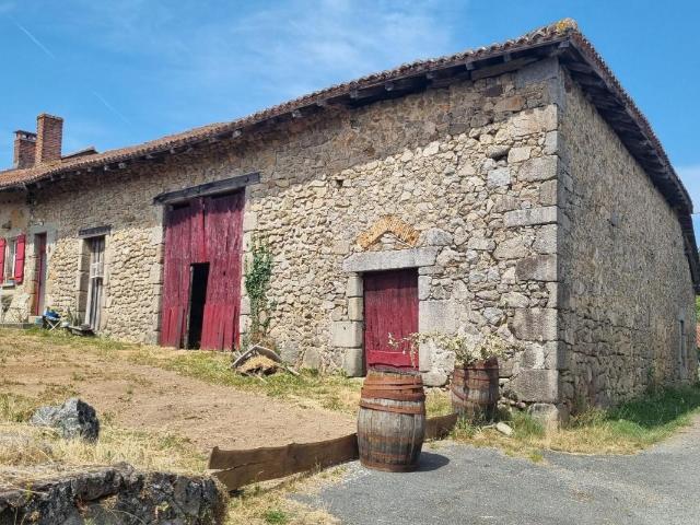Maison vente à Nontron, Etouars