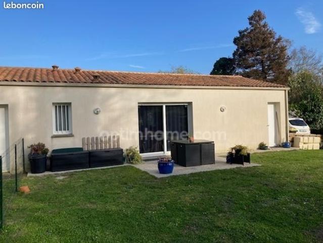 Maison vente à La Rochelle, Yves