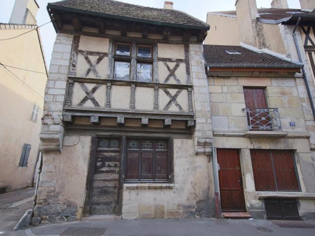 Maison vente à Saint-Pantaléon, Autun