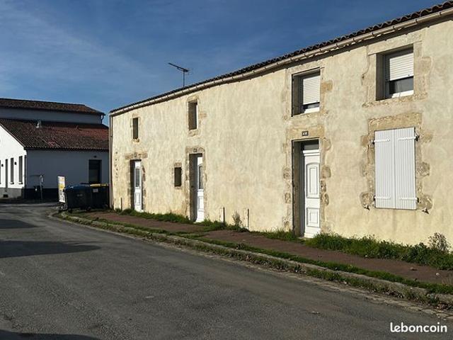 Maison vente à La Rochelle, Yves