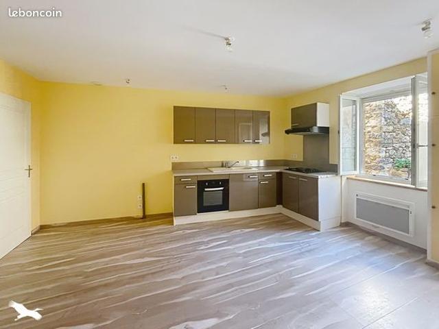 Maison vente à Villefranche-de-Rouergue, Asprières