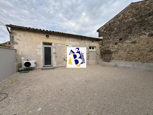 Maison location à Les Quillettes, Châteaubernard