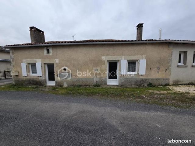 Maison vente à Montmorillon, Savigné