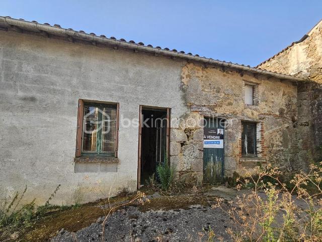 Maison vente à Bressuire, L'absie