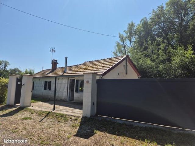 Maison vente à Auxerre, Moutiers-en-puisaye