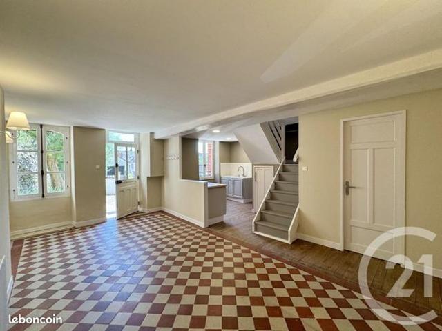 Maison vente à Aubusson, Boussac-bourg