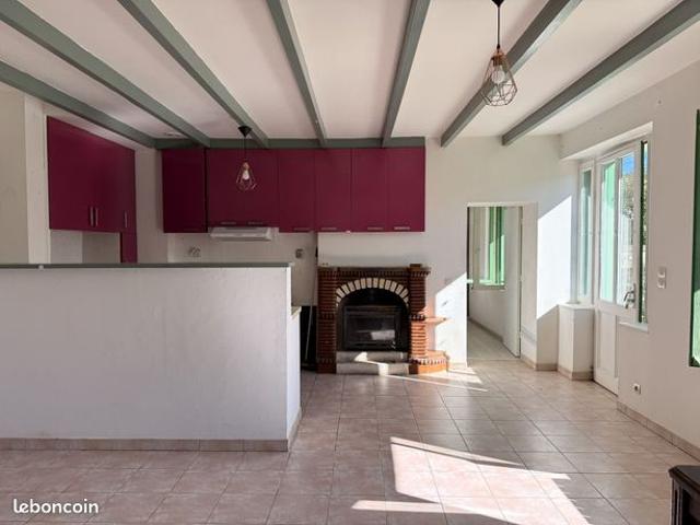 Maison vente à Gémozac, Charente-Maritime
