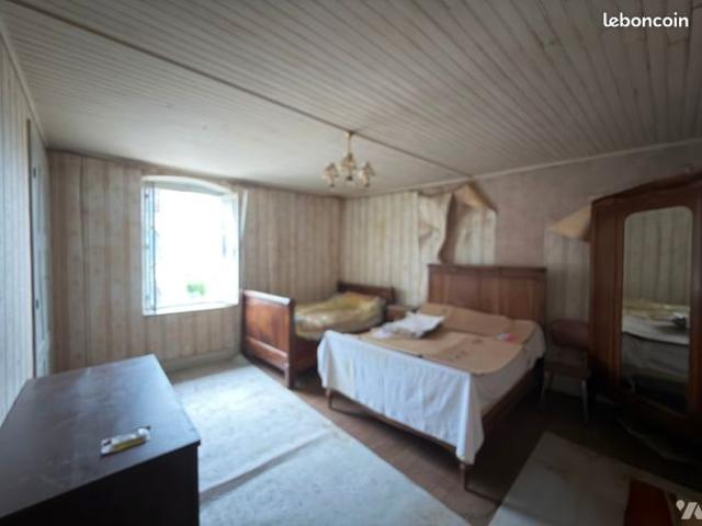 Maison vente à Nantua, Samognat