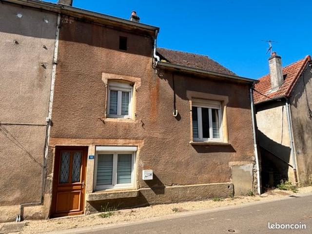 Maison vente à Vierzon, Genouilly