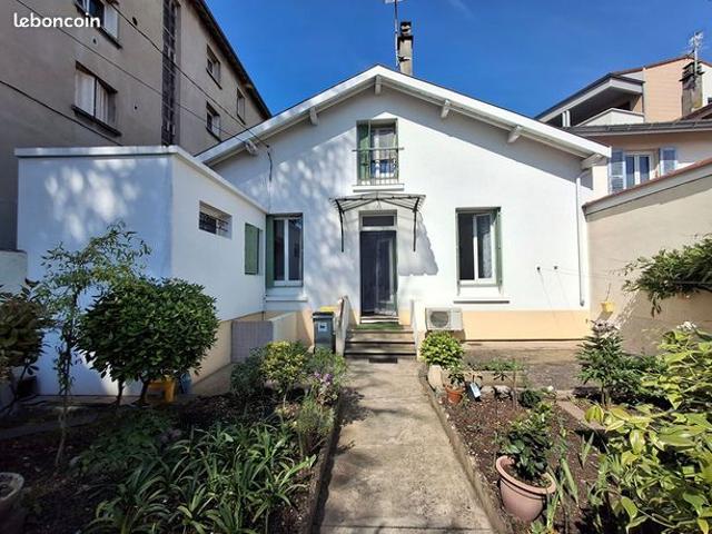 Maison vente à Romans-sur-isère, Guadeloupe