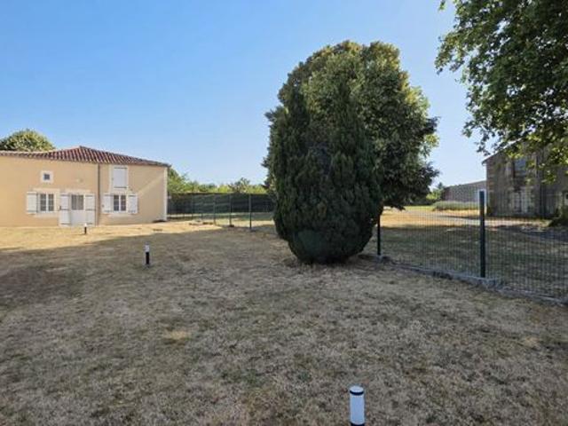 Maison vente à Raix, Charente