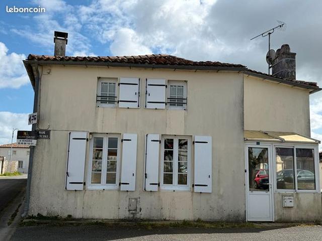 Maison vente à Rochefort, Muron