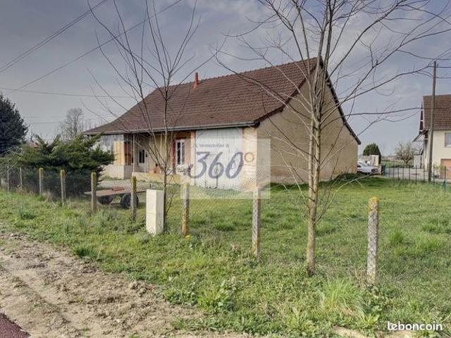 Maison vente à Louhans-Châteaurenaud, Louhans