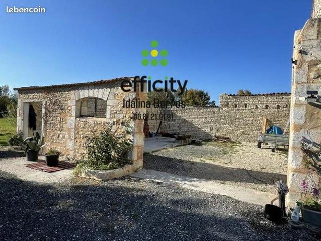 Maison vente à Confolens, Aigre