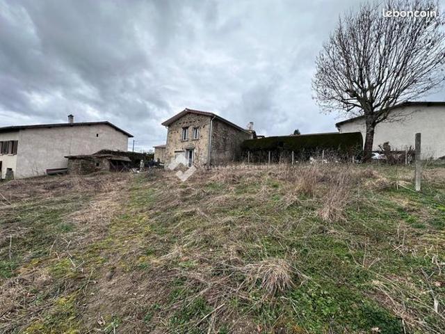 Maison vente à La Monnerie-le-Montel, Puy-de-Dôme