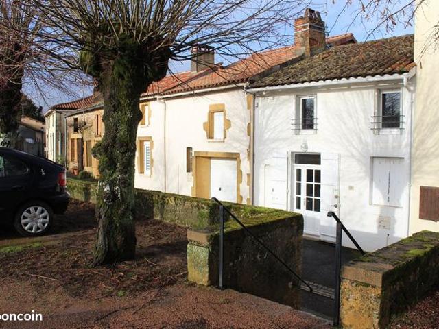 Maison vente à Montmorillon, Availles-limouzine