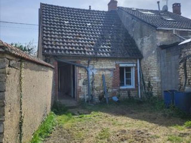 Maison vente à Bourges, Vorly