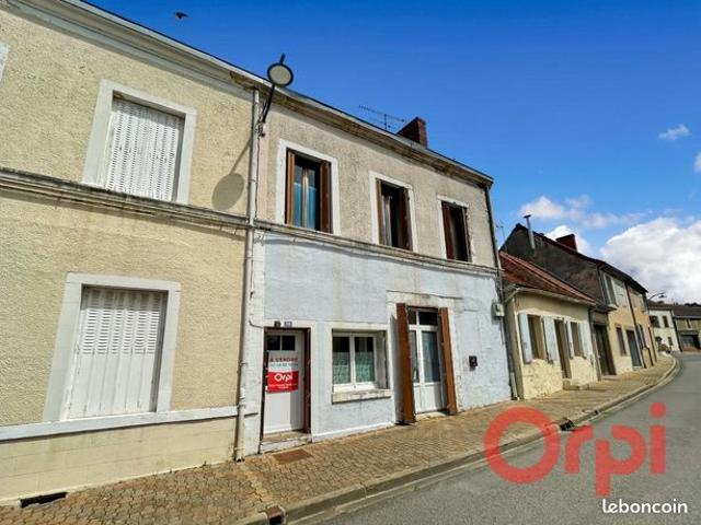 Maison vente à Moulins, Lurcy-lévis