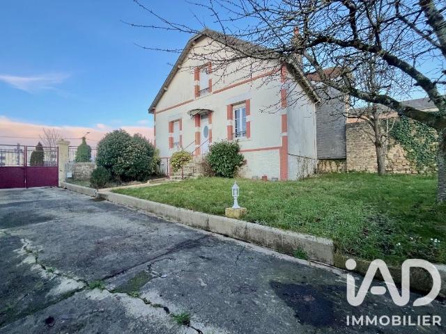 Maison vente à La Couronne Champagne, Charleville-Mézières