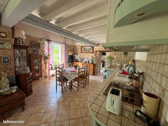 Maison vente à Montbrison, Saint-sixte