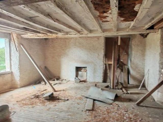 Maison vente à Château-Gontier, La Cropte
