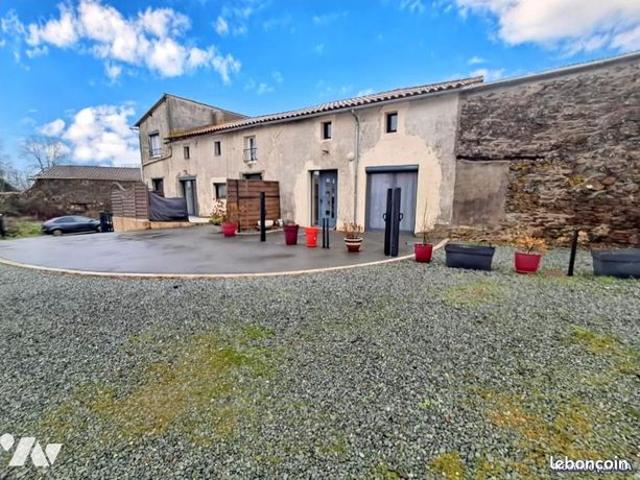 Maison vente à Fontenay-le-Comte, Monsireigne