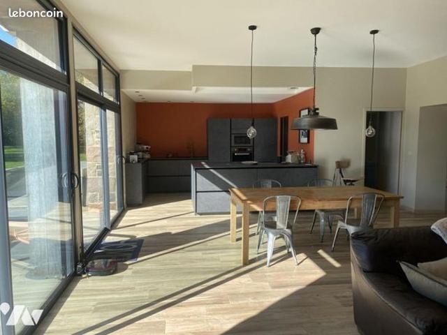 Maison vente à Guingamp, Bretagne