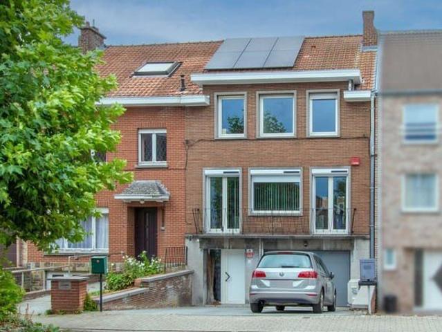 Maison location à Sint-pieters-leeuw, Brabant