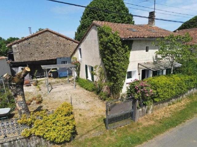 Maison vente à Confolens, Nanteuil-en-vallée
