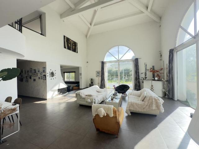 Maison vente à Arrondissement de Toulon, La Crau